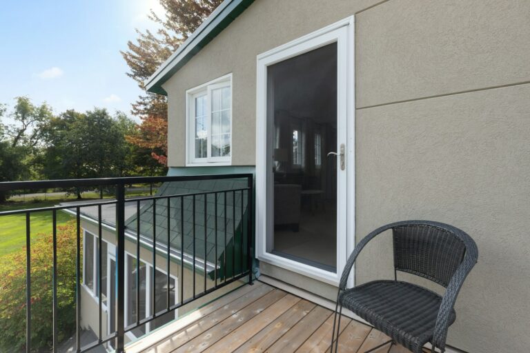 Opierzenie balkonu - Innowacyjne techniki i materiały przyszłości