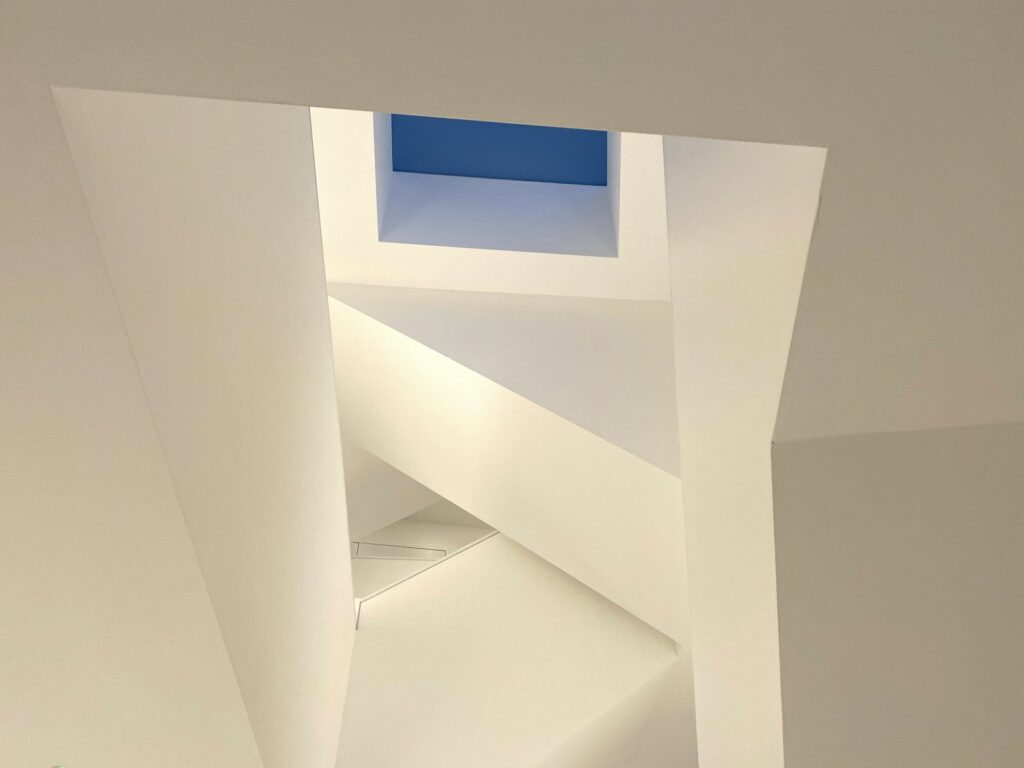 Pęknięcia stropu - Niewidoczne zagrożenie w naszych domach - jak je zidentyfikować i skutecznie naprawić?